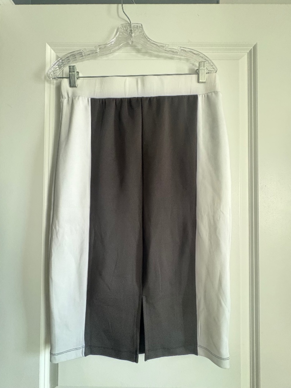 Courtenay Black and White Pencil Skirt